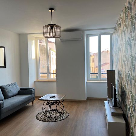 Hotel De La Poste Coudes Eksteriør billede